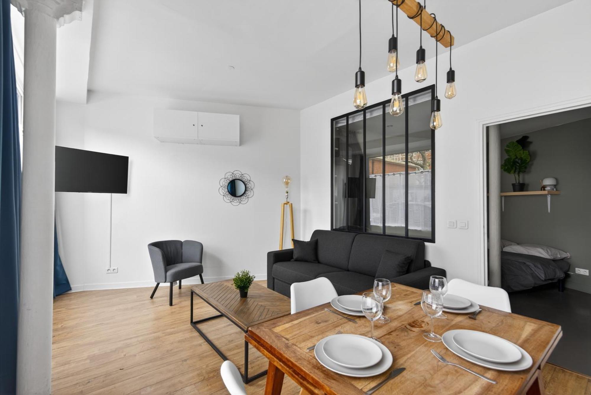 Charming 2-room Loft-style Near Montmartre Appartamento Parigi